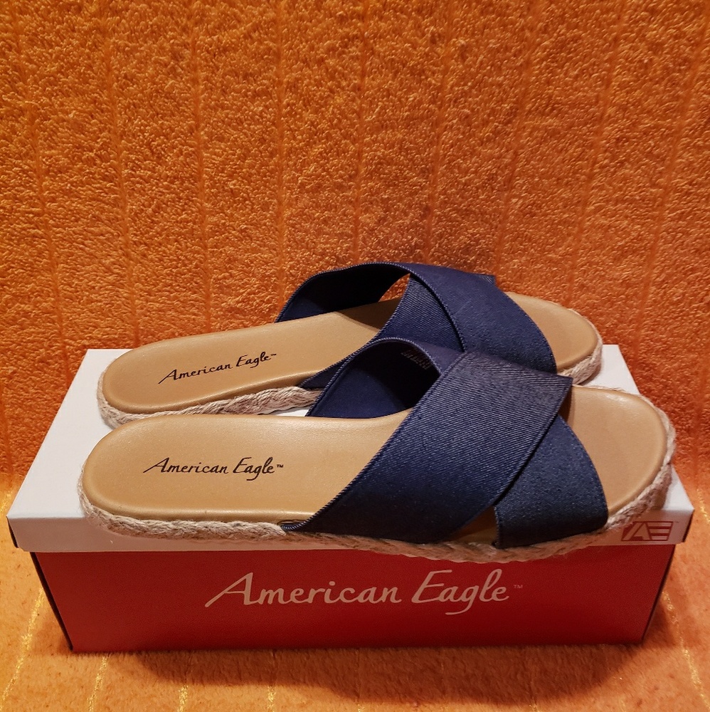 American Eagle sandals